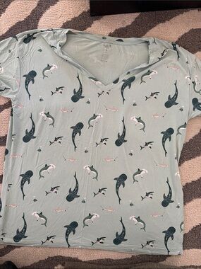 Kyte BABY Mint Green Whale & Shark Print V-Neck Women’s Top
